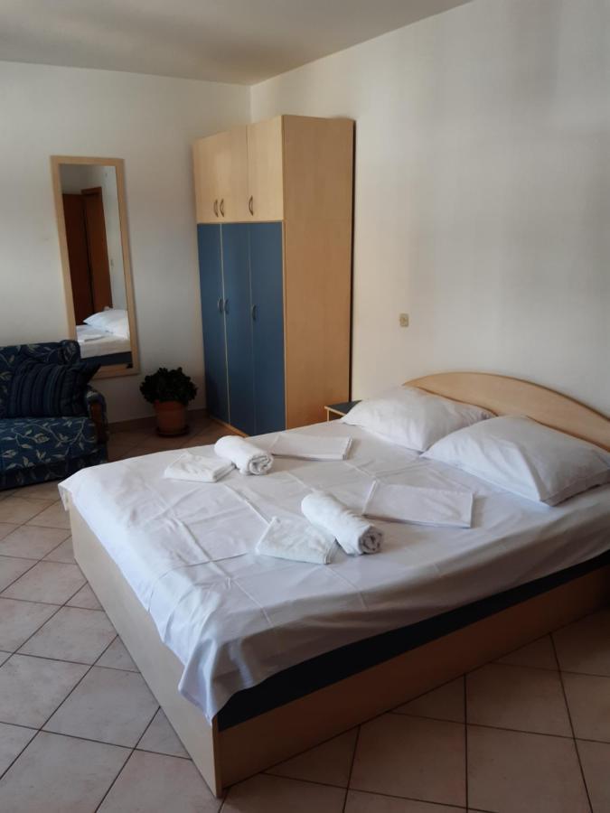 House Vida Goraleks Hotel Baska Voda Ngoại thất bức ảnh
